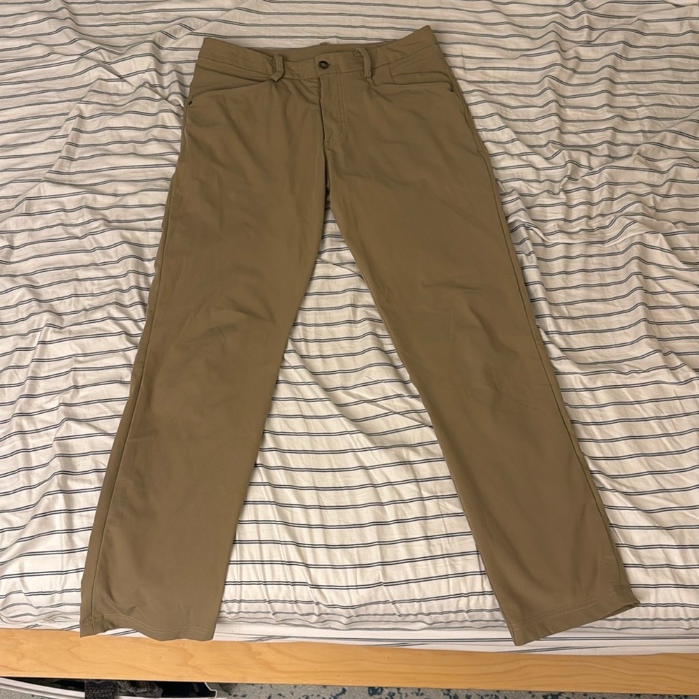 Lululemon khaki ABC pants